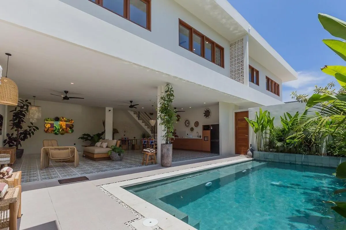 Villa Pop Cozy 2Br Villa & Pool Seminyak